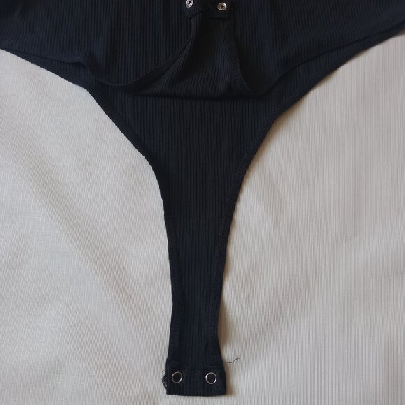 Full Circle Trends Plus Size Solid Black Ribbed Ruffle Strap Bodysuit Women's 2X - Picture 10 of 12